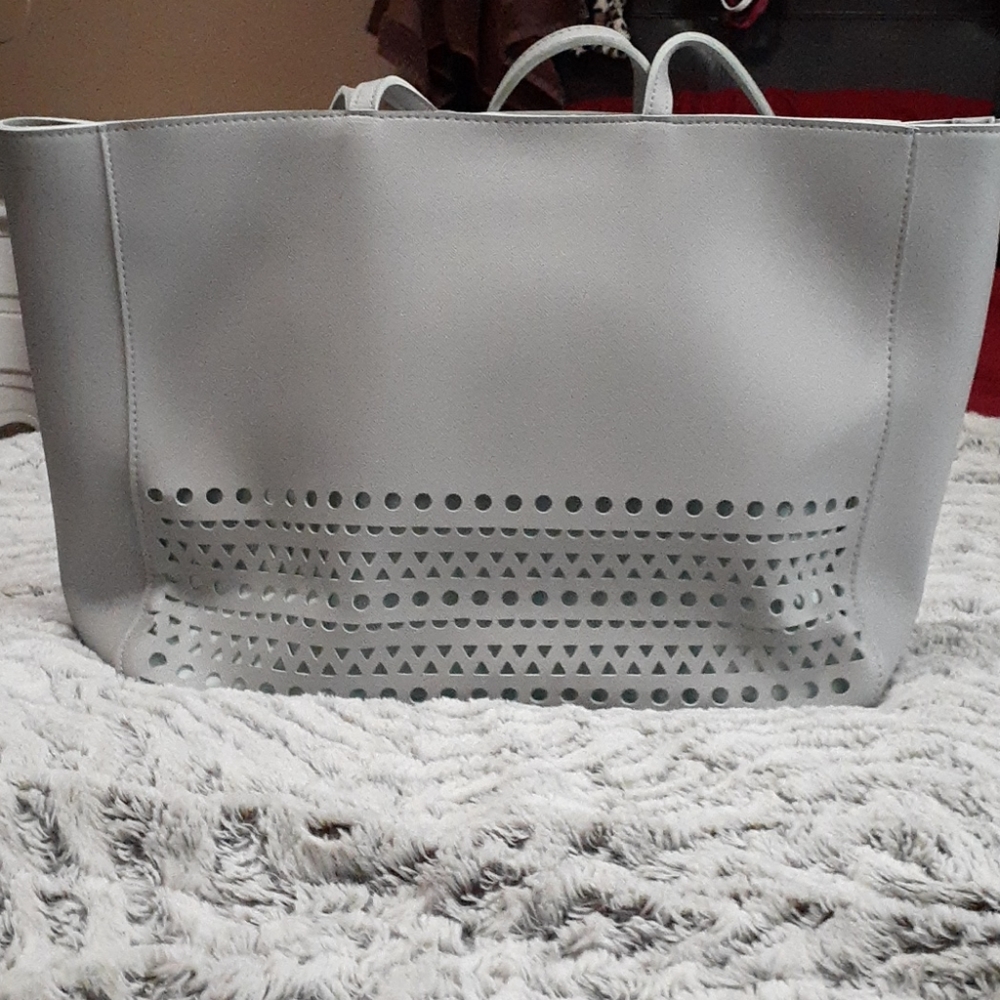 Tote bag with small cosmetic bag